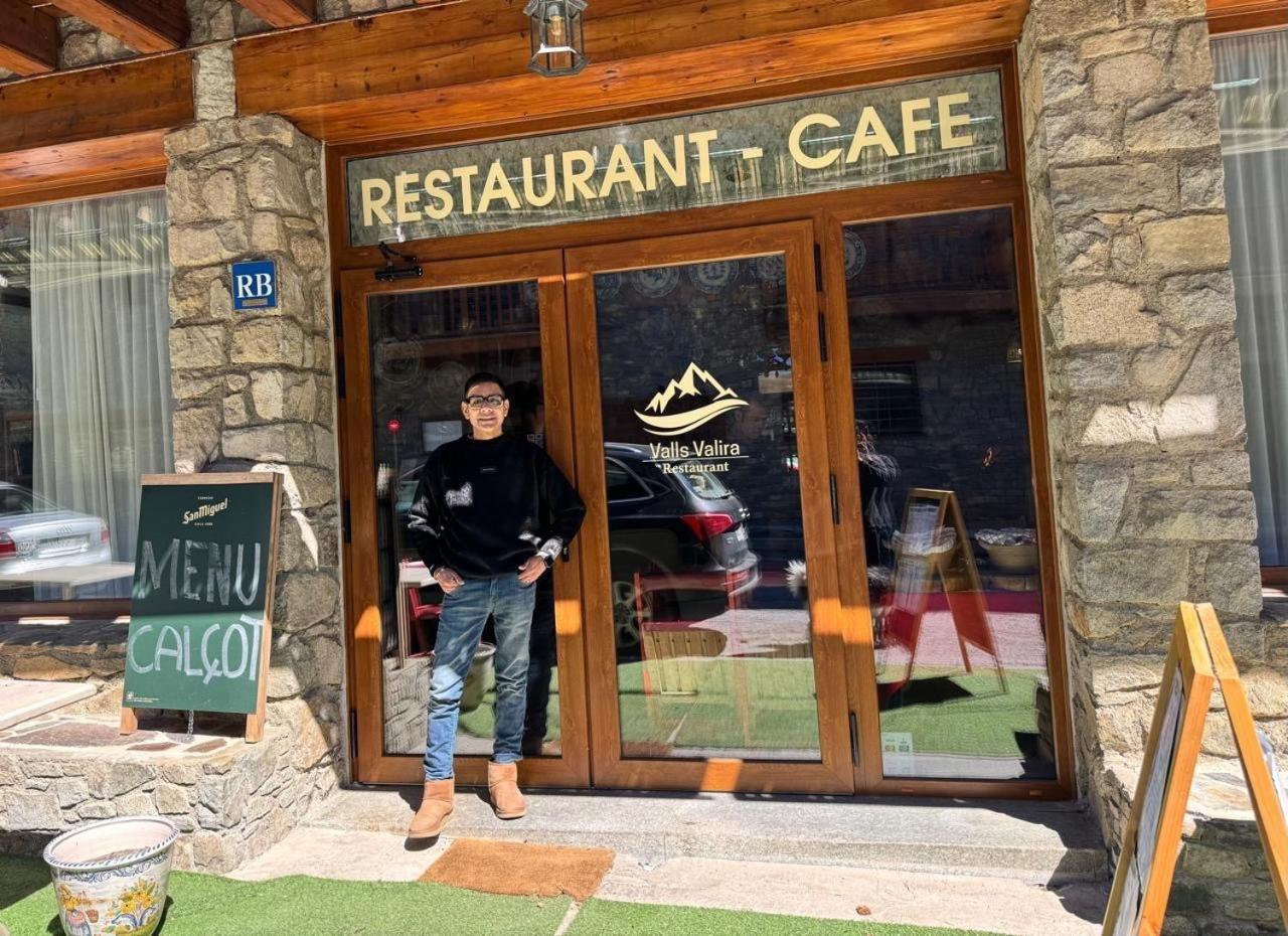 Hotel Valls Valira Os de Civís Kültér fotó