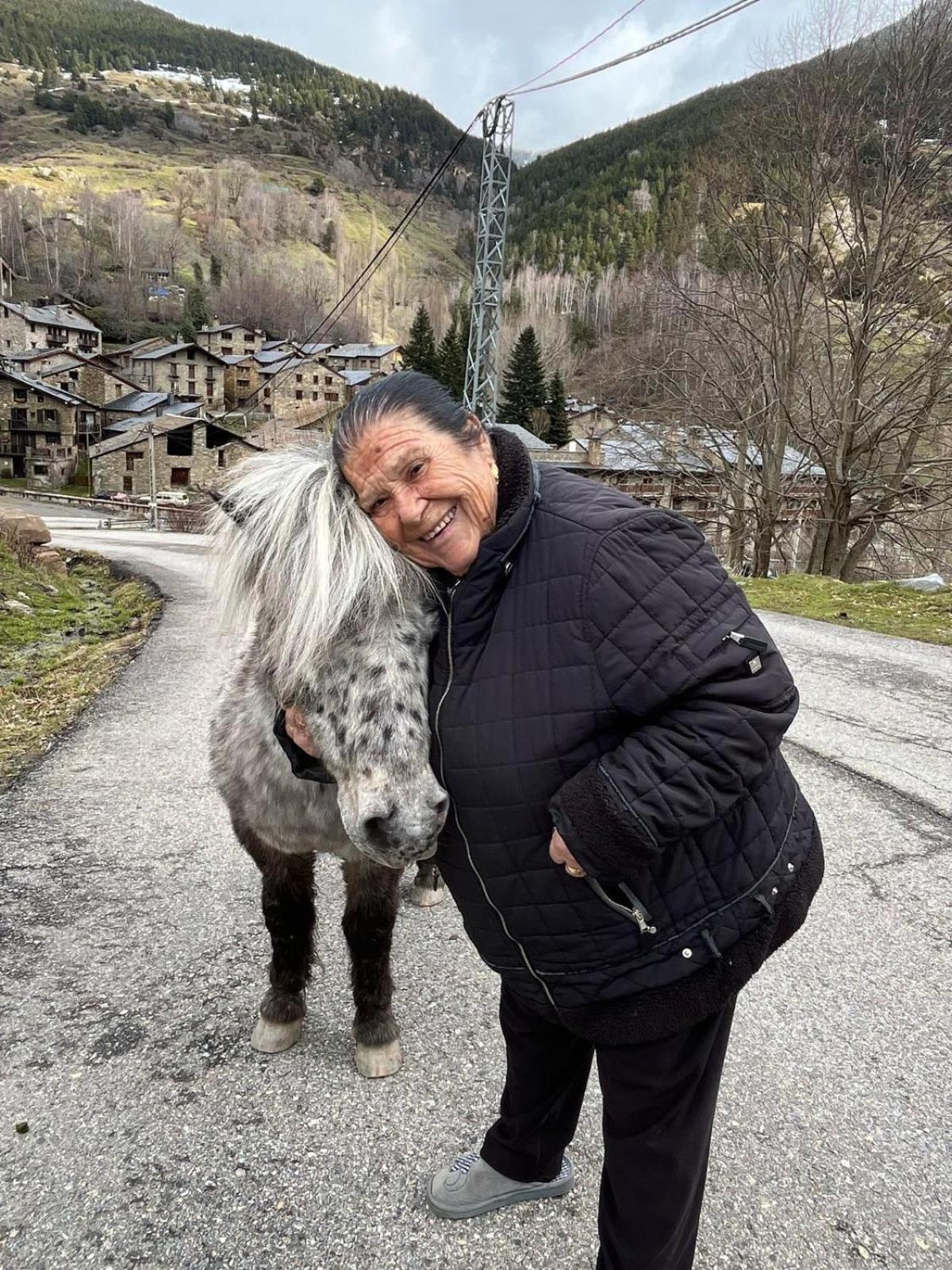 Hotel Valls Valira Os de Civís Kültér fotó