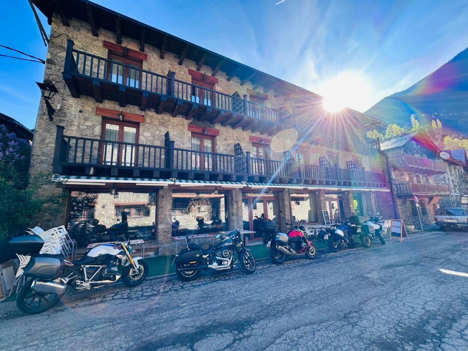 Hotel Valls Valira Os de Civís Kültér fotó