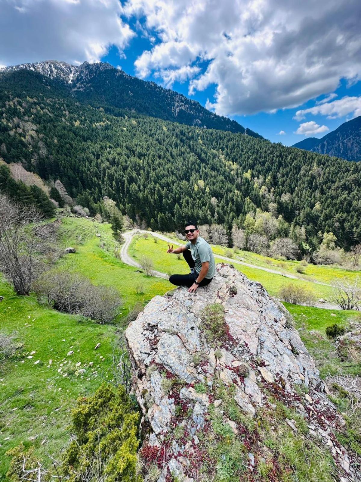 Hotel Valls Valira Os de Civís Kültér fotó
